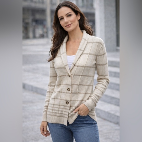 Banana Republic Sweaters - Banana Republic Cardigan Small, Lambswool cashmere blend